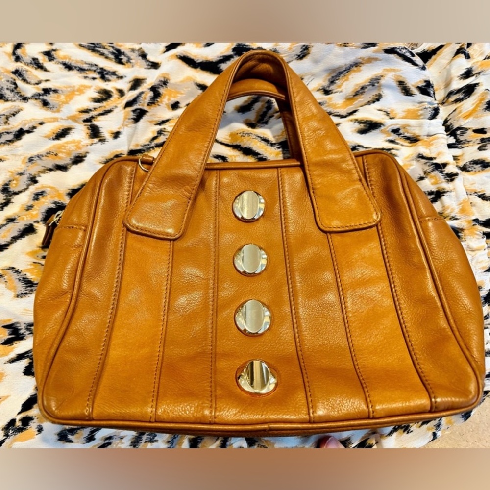 Vintage style tan leather handbag